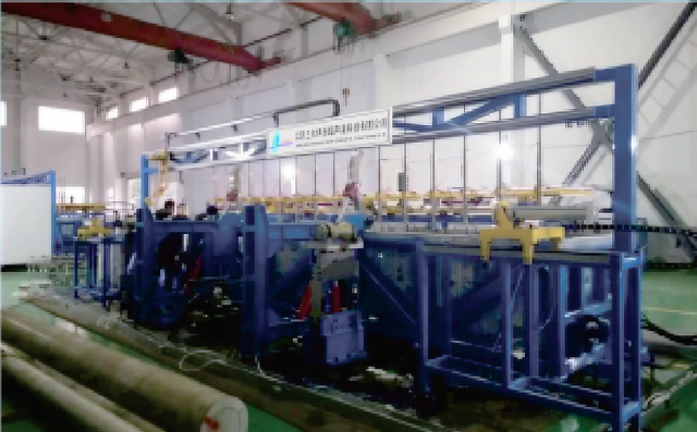 32-kan&aacute;lov&eacute; zař&iacute;zen&iacute; pro detekci vad kulat&eacute; tyče ponořen&eacute; do vody