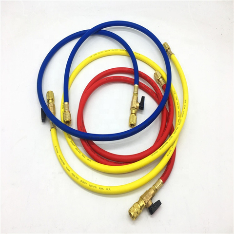 Tubo di ricarica Premium R134 con raccordi Sae da 1/4 'Tubo di ricarica Freon in gomma flessibile personalizzato a tre colori